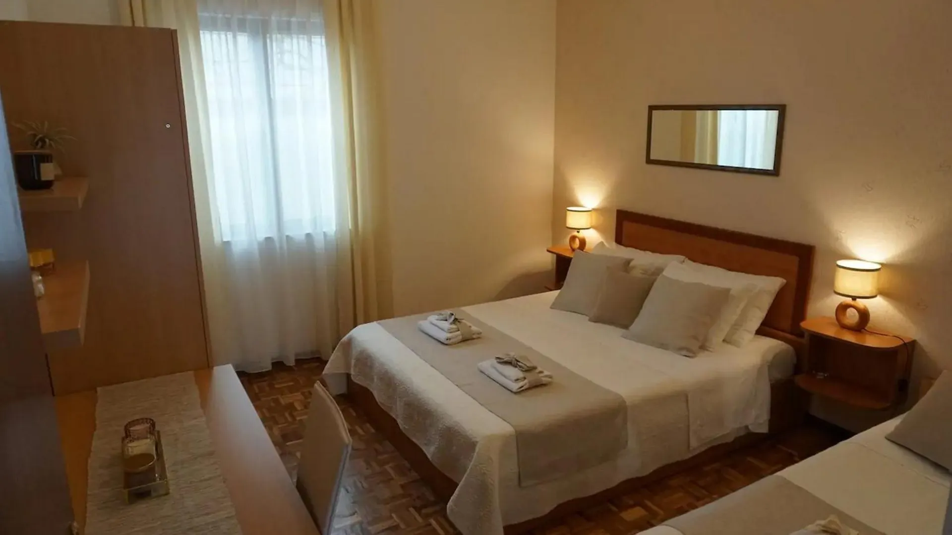 Modern Trogir Apartment With Private Patio, Bbq, And Close To Beach Croatia